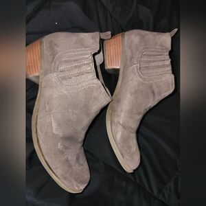 Torrid Chelsea Booties, 9.5W
